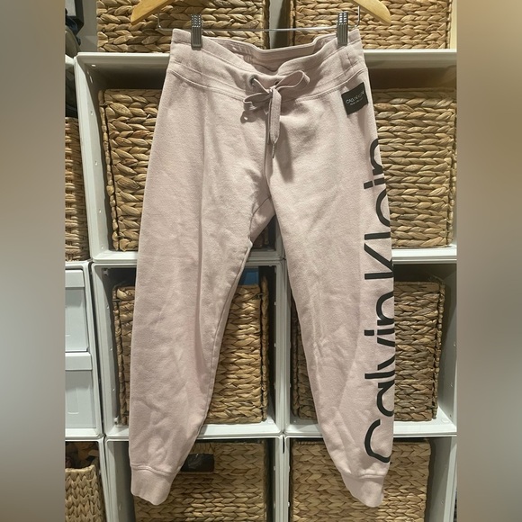 Calvin Klein Pants - Calvin Klein Pink Sweatpants with Drawstring - Relaxed Fit (Size S)